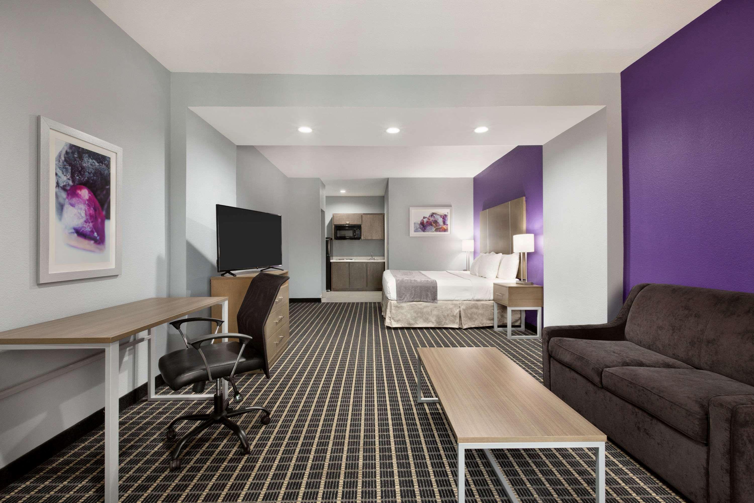 Days By Wyndham 2* Odessa
