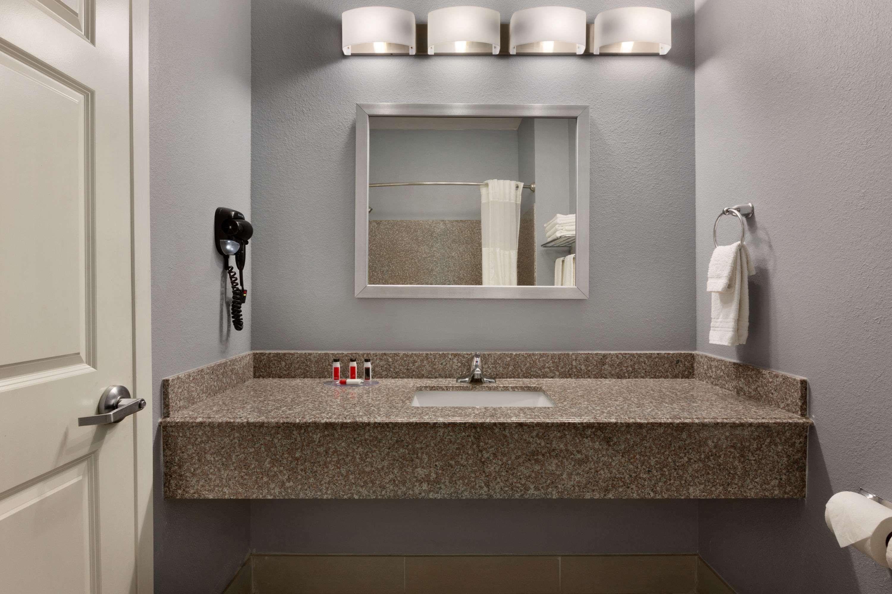 Days By Wyndham 2* Odessa