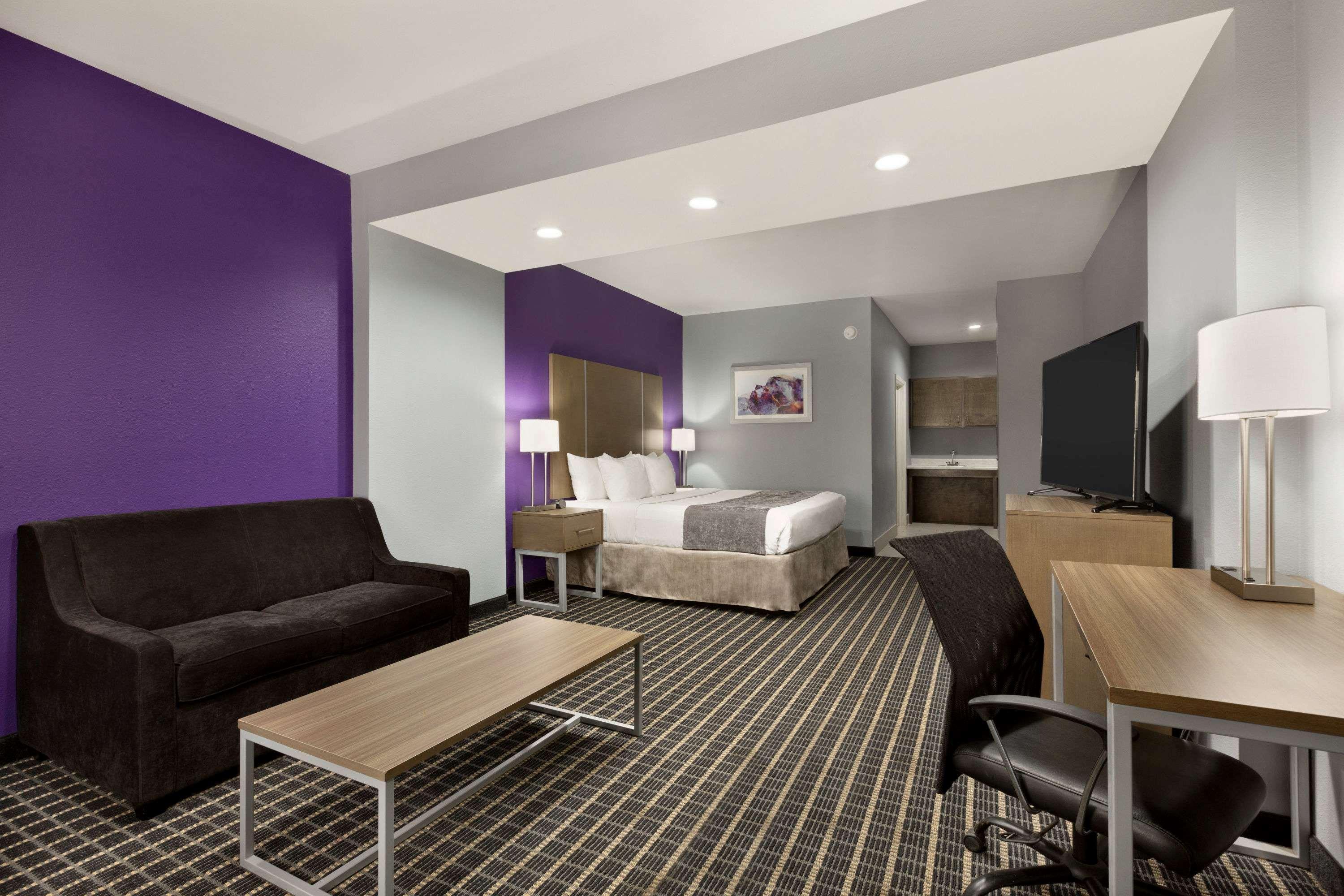 Days By Wyndham Odessa